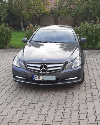 Mercedes-Benz Klasa E cena 53000 przebieg: 155000, rok produkcji 2011 z Kraków małe 254